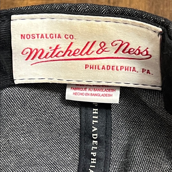 Mitchell & Ness Chicago Bulls Tie Dye Brim Embroidered SnapBack Hat - Picture 12 of 14